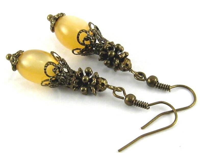 Ohrringe Rosenknospe Bernstein Gelb Bronze Honig Nostalgisch Romantisch Vintage Hellgelb Honigfarben von SchmuckesZierwerk