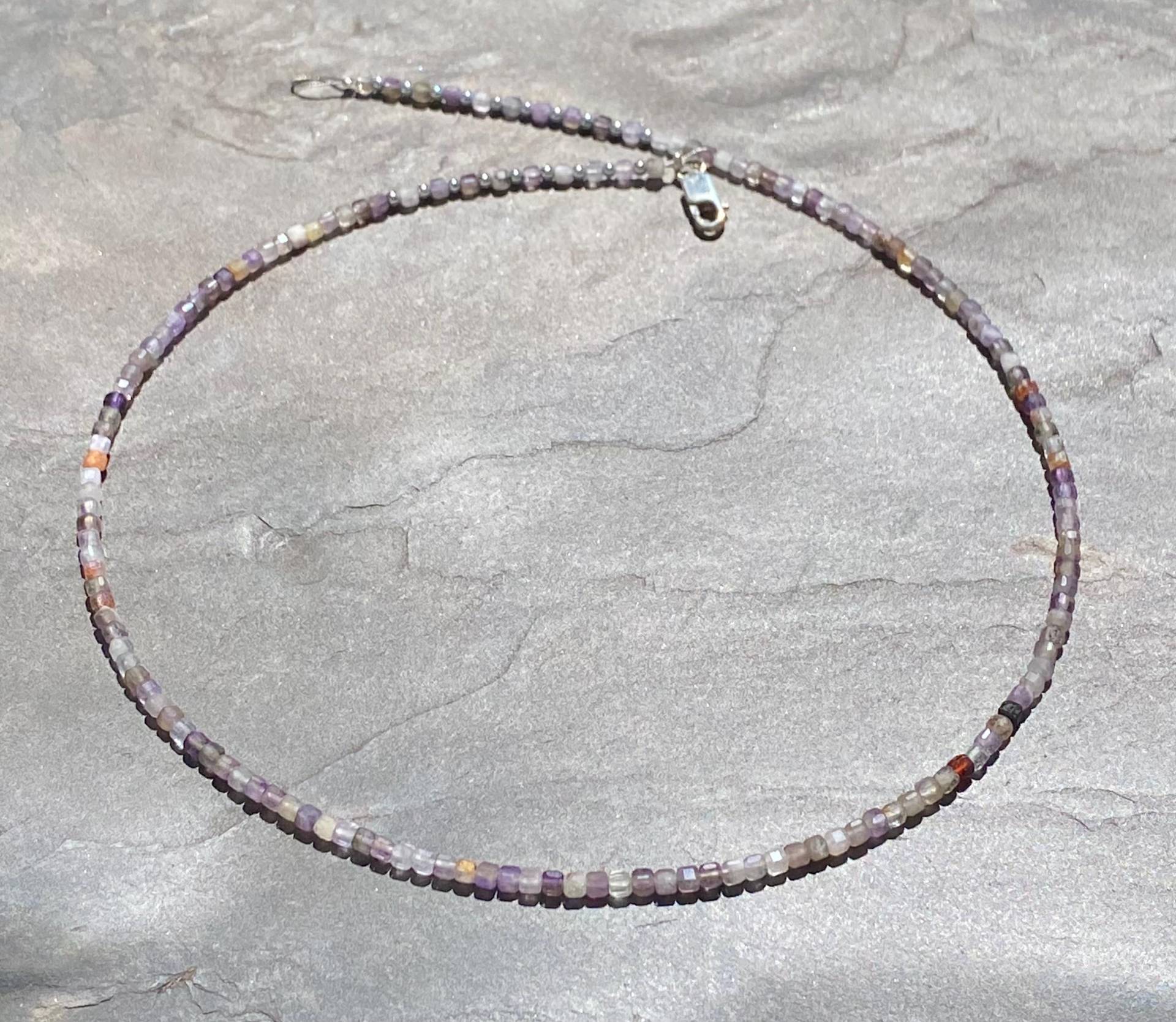 Collier Edelsteinmix von SchmuckesausDraht