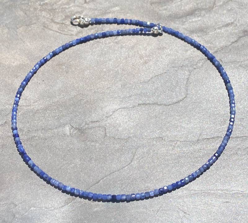 Edelsteinwürfel Sodalith Edelsteinwürfel Sodalith von SchmuckesausDraht