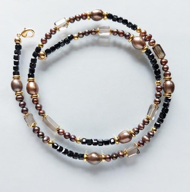 Edle Spinellkette Mit Süßwasserperlen Und Rauchquarz von Schmuckgewerk