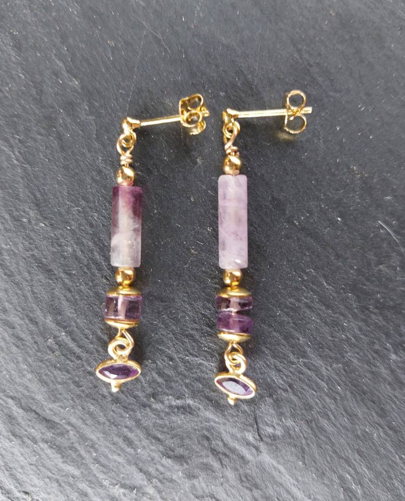 Zierliche Ohrhänger Mit Amethyst Und Fluorit, Silber Vergoldet Goldfilled von Schmuckgewerk
