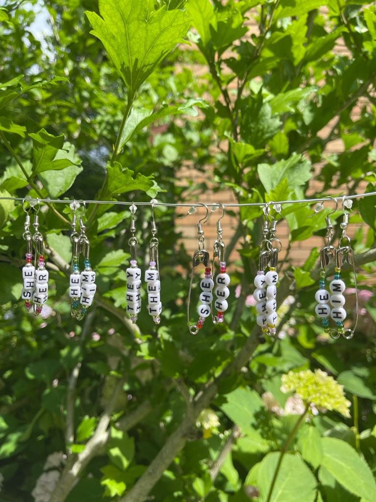 Pronomen Ohrringe von Schmuckibudee