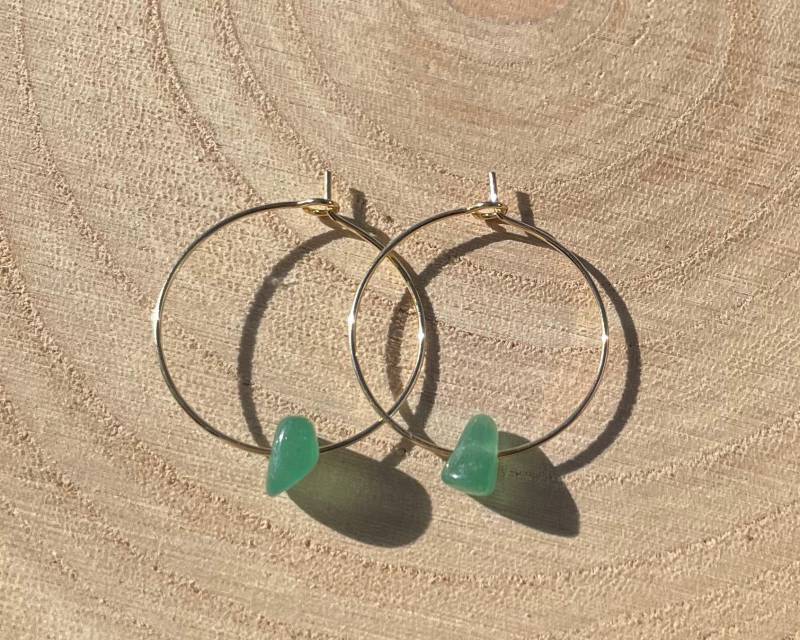 Goldene/Silberne Creolen Ohrringe | Aventurin Splitter Steine Verschiedene Größen Geschenk Frauen Goldene/Silberne Creolen Ohrringe | Aventurin Splitter Steine Verschiedene Größen Geschenk Frauen von Schmuckilia