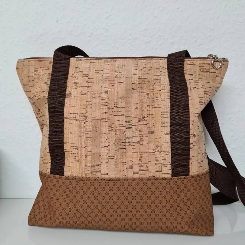 Schultertasche/Kork Tasche, Selbst Genäht von SchmuckkaestchenMM