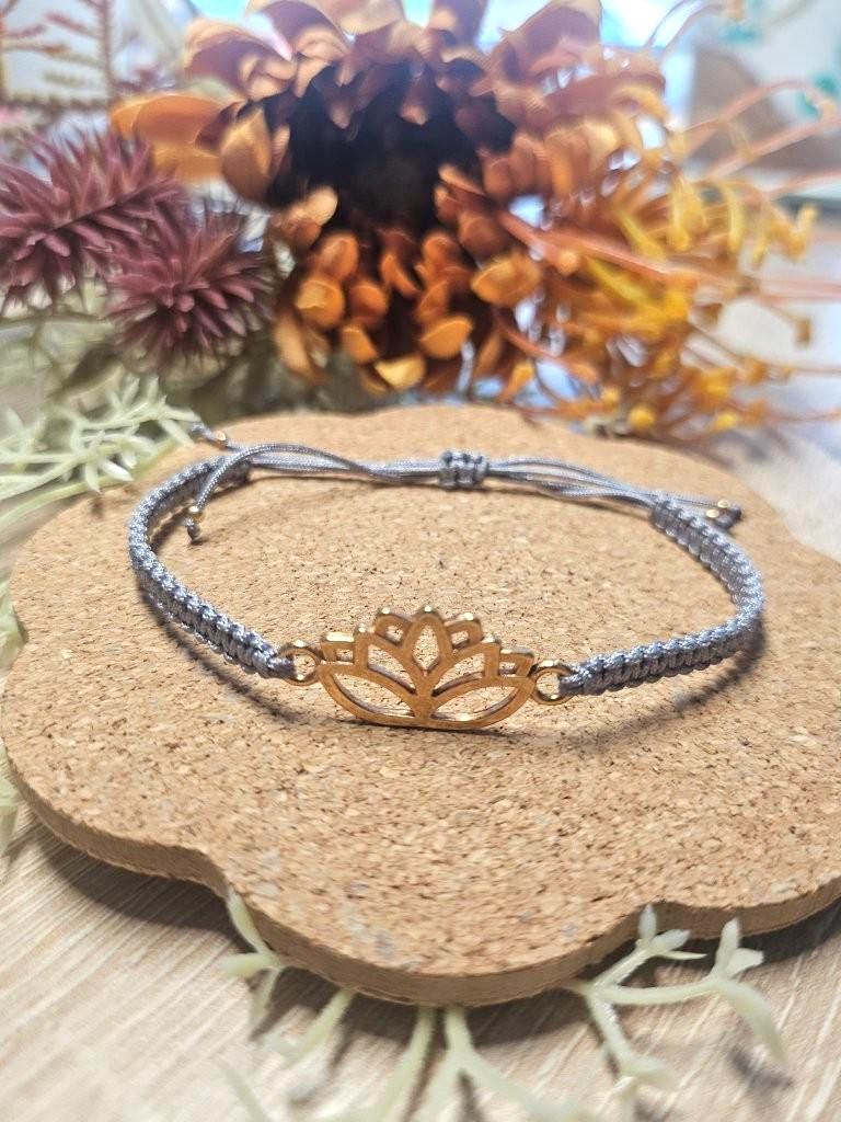 Makramee Armband | Lotusblüte Rosegold Handgeknüpft Makramee Armband | Lotusblüte Rosegold Handgeknüpft von Schmuckkistal