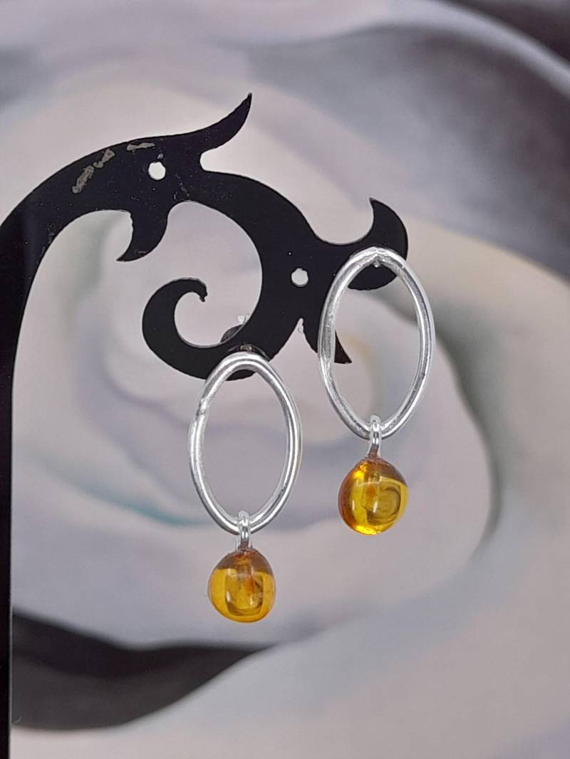 Silberohrringe, Bernsteinperlen Mit Ohrsteckern von SchmucklaborMankall