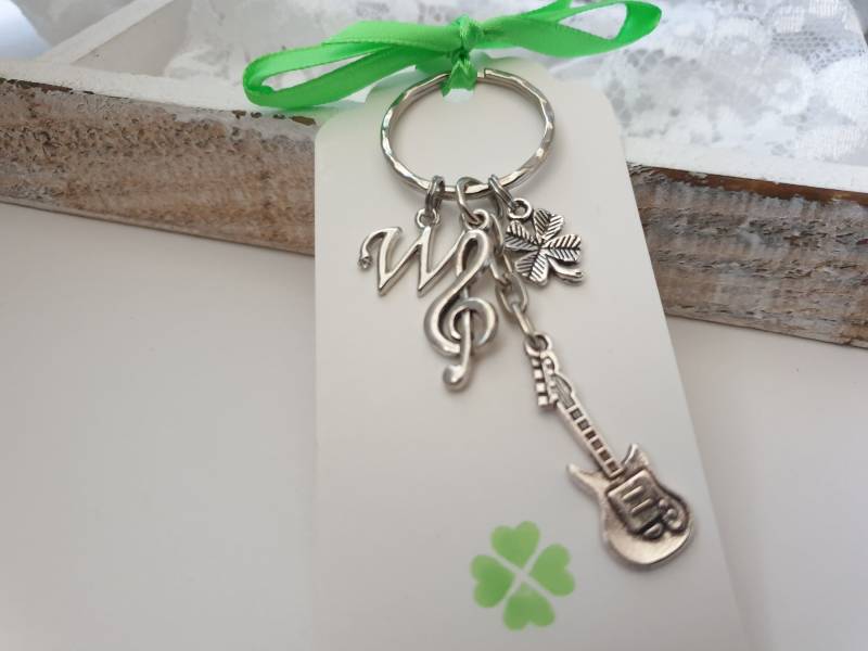 Glücksbringer Gitarre Schlüsselanhänger Personalisiert/Geschenk Für Frauen Männer Geschenkset von Schmuckmariechen