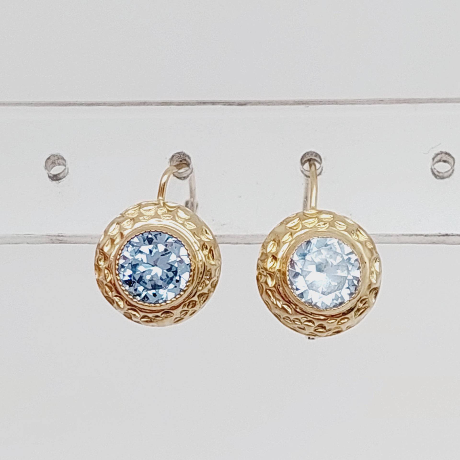Antike 333 Gold Hängeohrringe Ohrhänger 8 Karat Ohrringe Aquamarin Optik Blauer Geschliffener Stein Glas von SchmuckparadiesShop