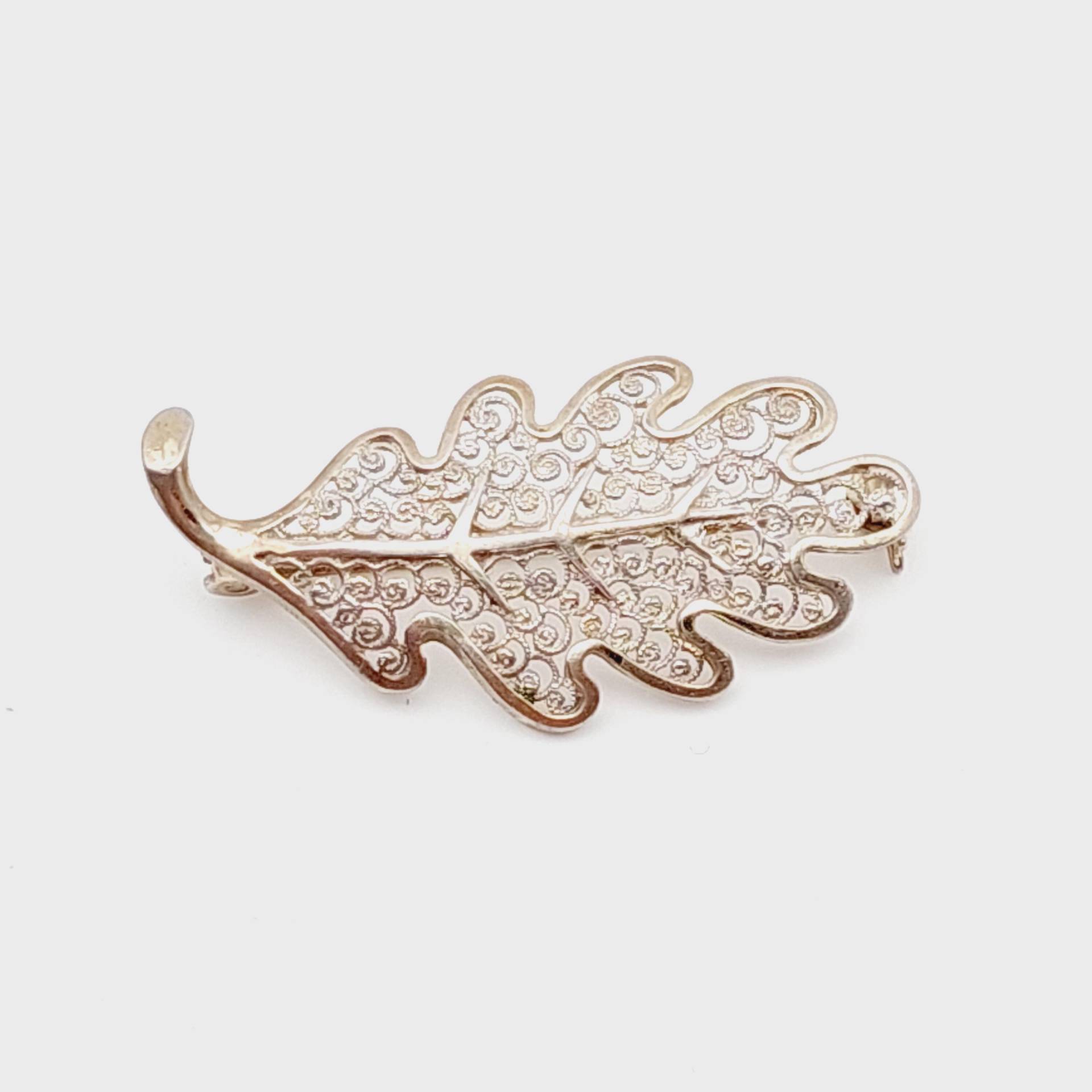 Antike 800 Silber Blumenbrosche Brosche Filigranschmuck Schmuck Blatt Eichenblatt von SchmuckparadiesShop