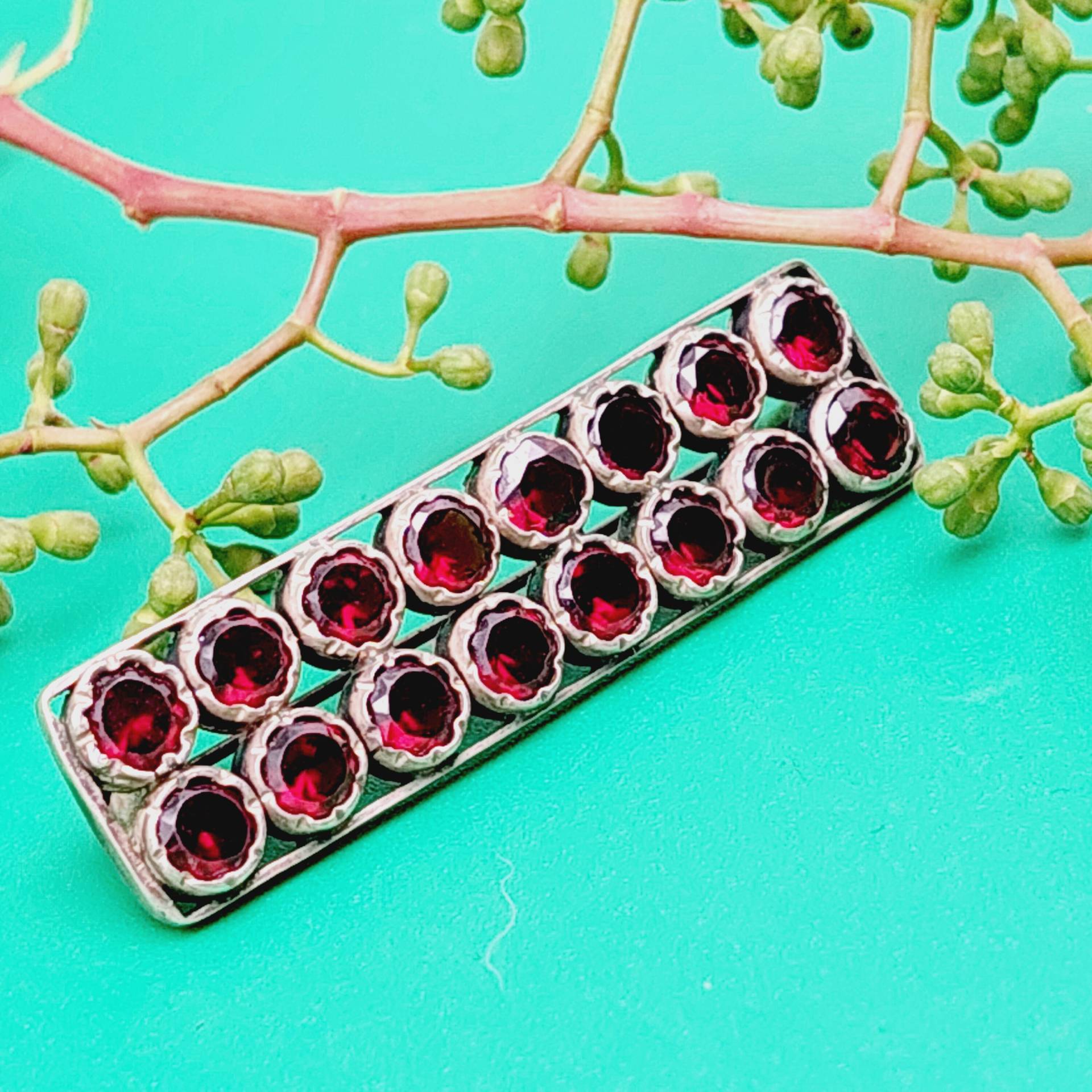 Antike 800Er Silber Brosche Stabbrosche Mit Granat Stein von SchmuckparadiesShop