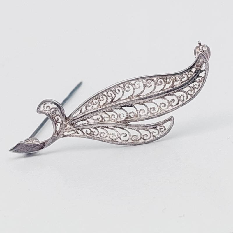 Antike 835Er Silber Brosche Aus Filigranen Silberdraht Blatt Floral von SchmuckparadiesShop