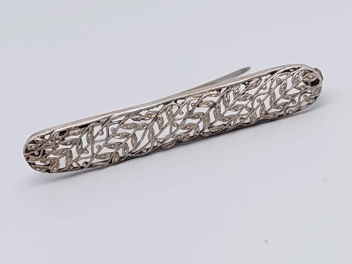 Antike 835Er Silber Brosche Stabbrosche Rocaillen Blumen Wellenmuster Jugendstil von SchmuckparadiesShop