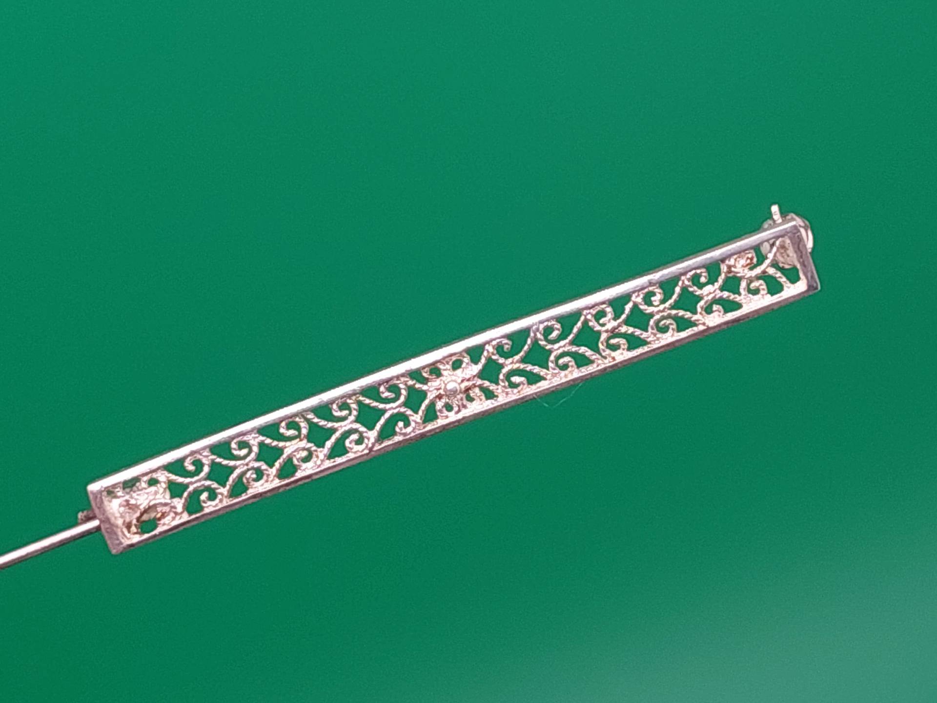 Antike 835Er Silber Brosche Stabbrosche Rocaillen Jugendstil Filigrane Blumen Muster von SchmuckparadiesShop