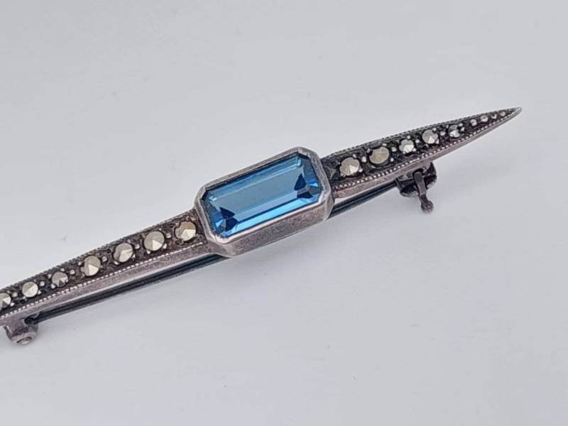 Antike 925Er Silber Stabbrosche Hwh Punze Hellblauer Stein & Markasiten Antike 925Er Silber Stabbrosche Hwh Punze Hellblauer Stein & Markasiten von SchmuckparadiesShop