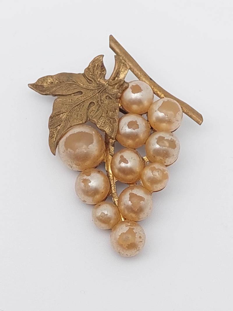 Antike Double Brosche Mit Perlen Vergoldet Jugendstil Weinreben Weintrauben Antike Double Brosche Mit Perlen Vergoldet Jugendstil Weinreben Weintrauben von SchmuckparadiesShop