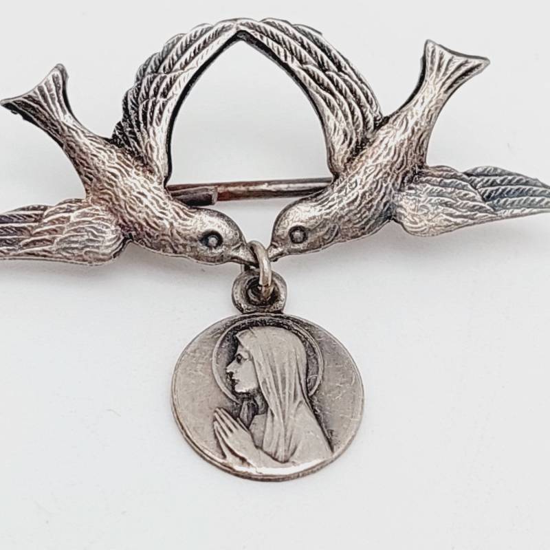 Antike Jugendstil Brosche Frau Büste Tauben Blumen Frankreich Versilbert von SchmuckparadiesShop