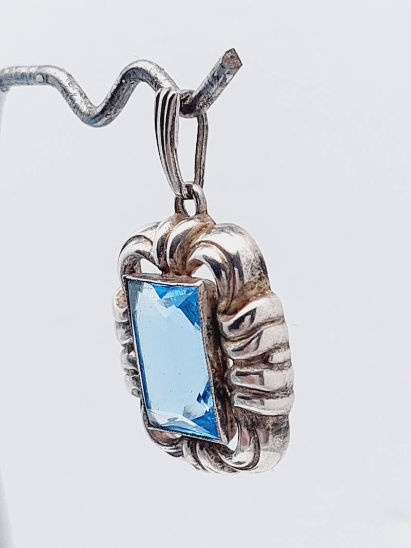 Antiker 800Er Silber Anhänger Jugendstil Mit Blauem Stein Aquamarin Farbe Antiker 800Er Silber Anhänger Jugendstil Mit Blauem Stein Aquamarin Farbe von SchmuckparadiesShop