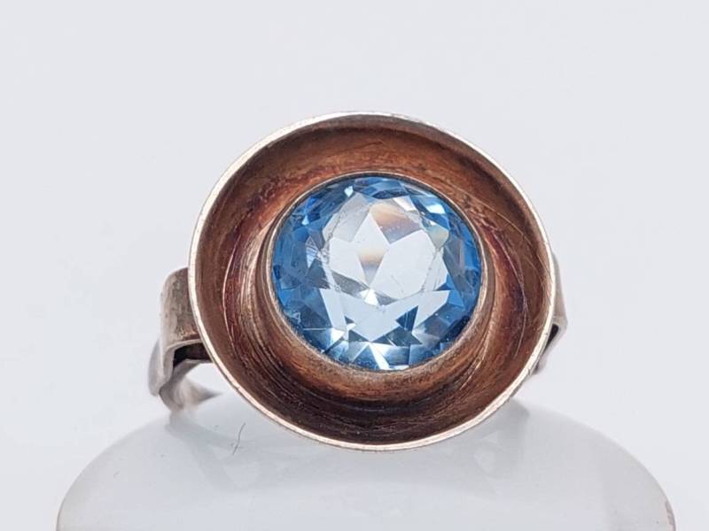 Antiker 835Er Silber Art Deco Ring Mit Blauem Stein Gr 13 Us 6 1/4 Antiker 835Er Silber Art Deco Ring Mit Blauem Stein Gr 13 Us 6 1/4 von SchmuckparadiesShop