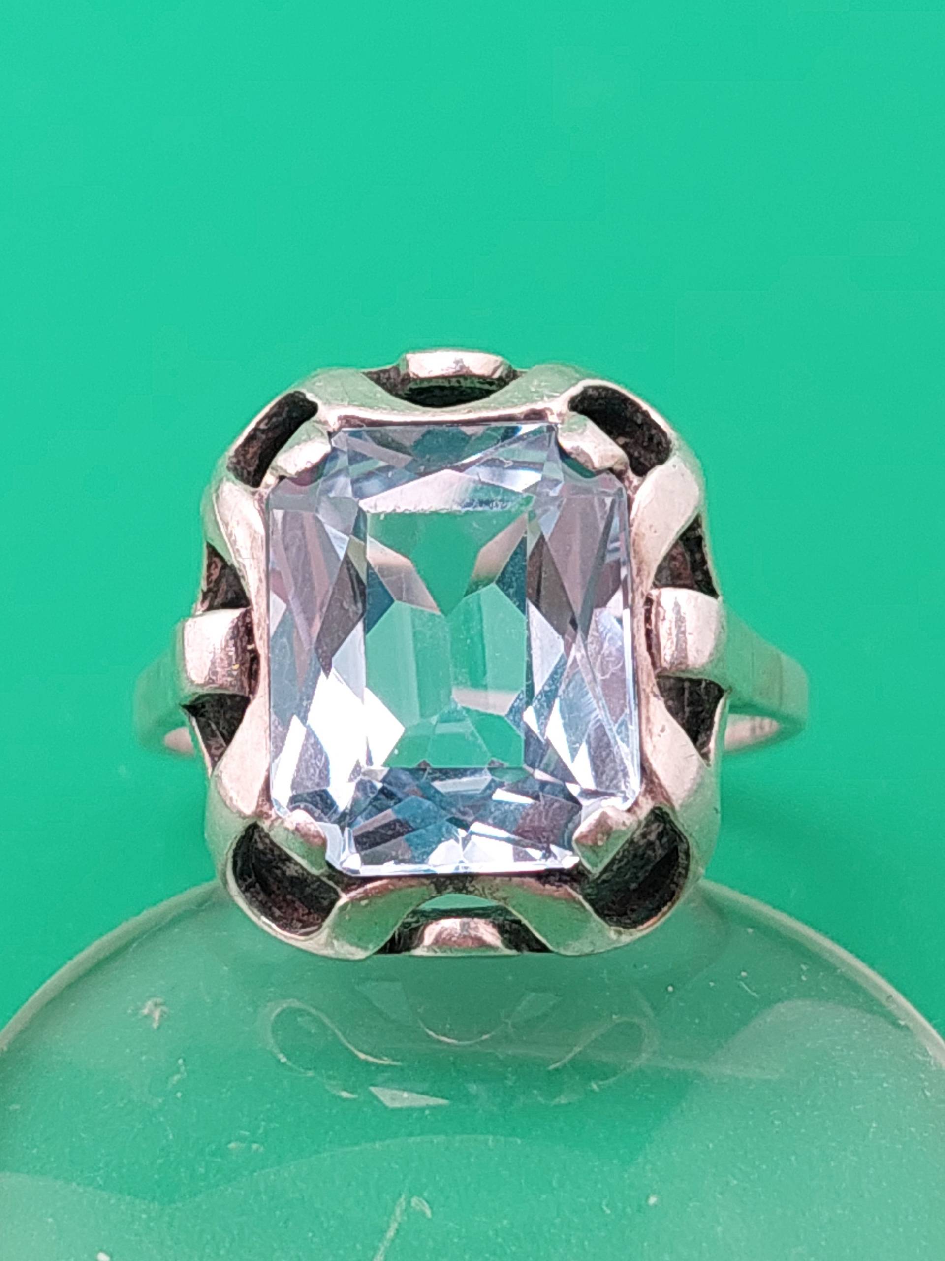 Antiker 835Er Silber Ring Aquamarin Farbender Stein Hellblau Antiker Schmuck Gr 15 Us 7 1/4 Antiker 835Er Silber Ring Aquamarin Farbender Stein Hellblau Antiker Schmuck Gr 15 Us 7 1/4 von SchmuckparadiesShop