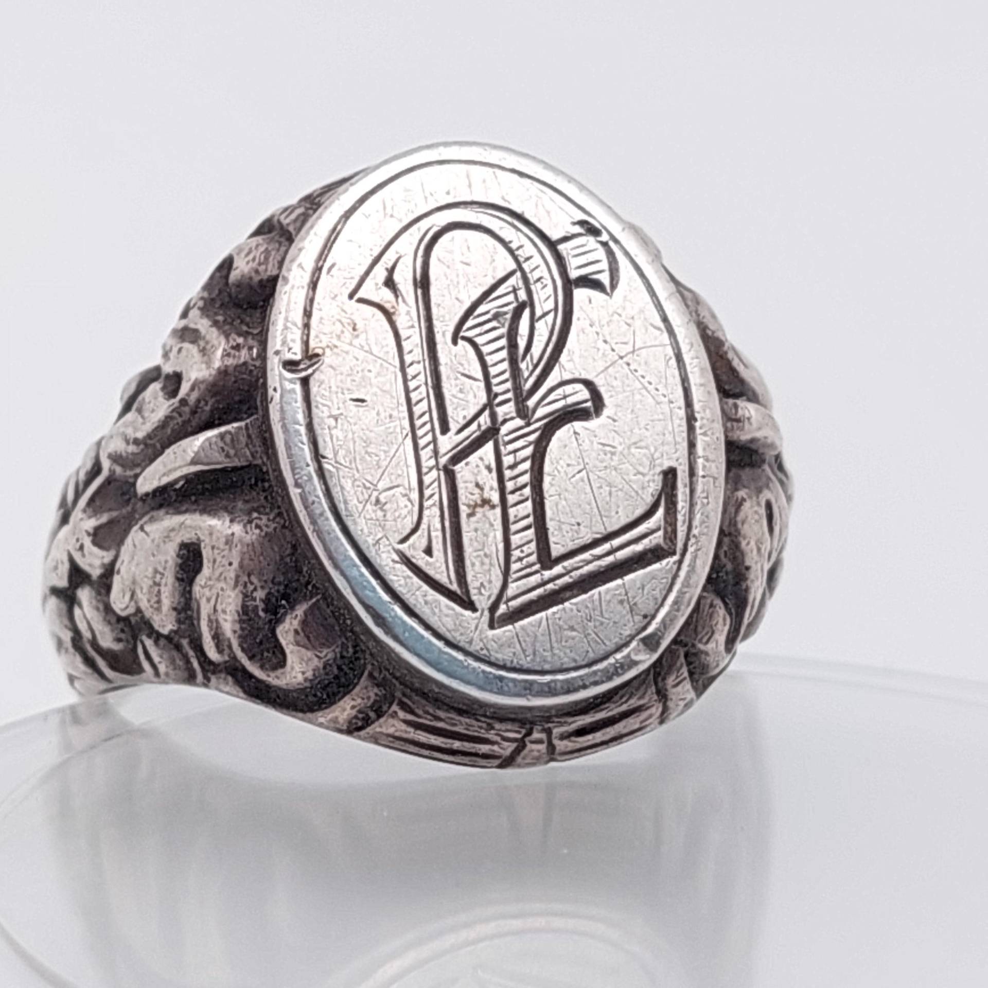 Antiker Herren Ring Siegelring Pe Ep 835Er Silber Floral Gestaltet Herrenring Gr. 18 58 Silver Signet Antiker Herren Ring Siegelring Pe Ep 835Er Silber Floral Gestaltet Herrenring Gr. 18 58 Silver Signet von SchmuckparadiesShop