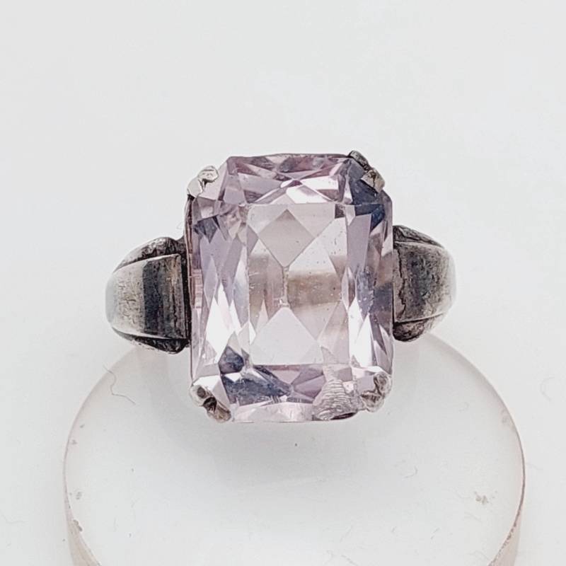Antiker Silber Ring Aquamarin Farbender Stein Hellblau Antiker Schmuck Gr 17 Us 8 Antiker Silber Ring Aquamarin Farbender Stein Hellblau Antiker Schmuck Gr 17 Us 8 von SchmuckparadiesShop
