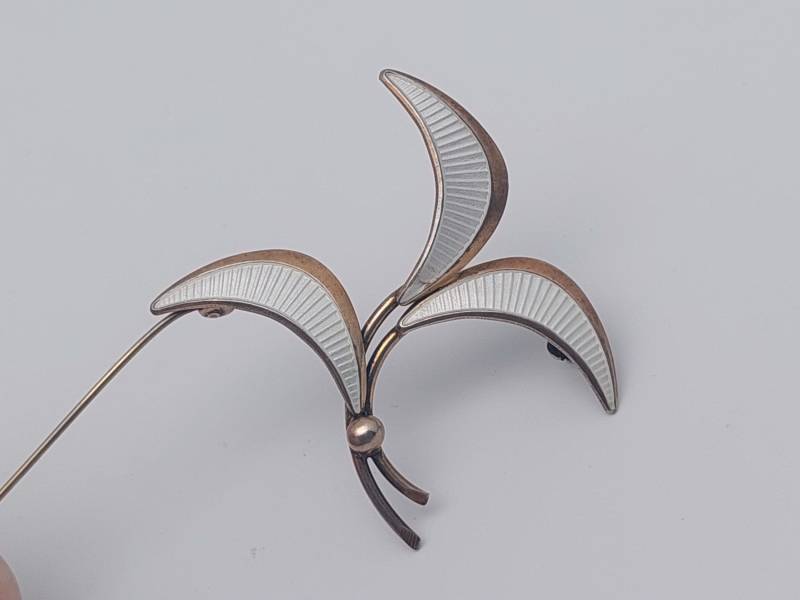 Atemberaubende Vintage Brosche Sterlingsilber Weiß Emaille Blatt Blumenbrosche Norwegen 925Er Silber von SchmuckparadiesShop