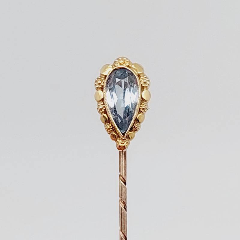 Biedermeier Krawattennadel Goldfarbe Tombak Anstecknadel Reversnadel Nadel Mit Blauem Stein Antik Brosche von SchmuckparadiesShop