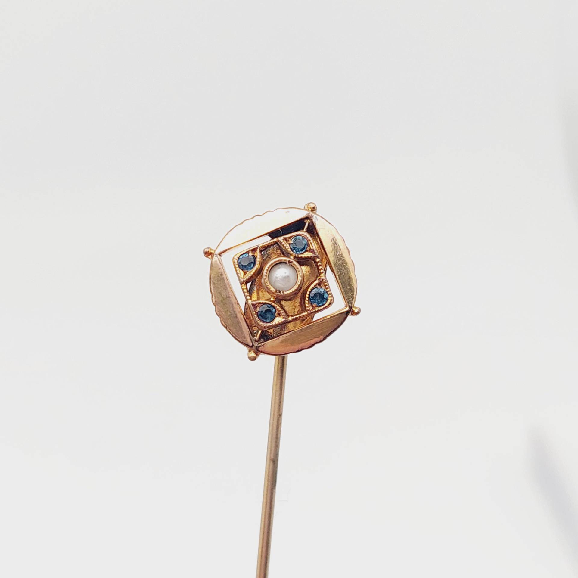 Biedermeier Krawattennadel Goldfarbe Tombak Double Anstecknadel Reversnadel Nadel Mit Blauen Farbstein Antik Perle Biedermeier Krawattennadel Goldfarbe Tombak Double Anstecknadel Reversnadel Nadel Mit Blauen Farbstein Antik Perle von SchmuckparadiesShop