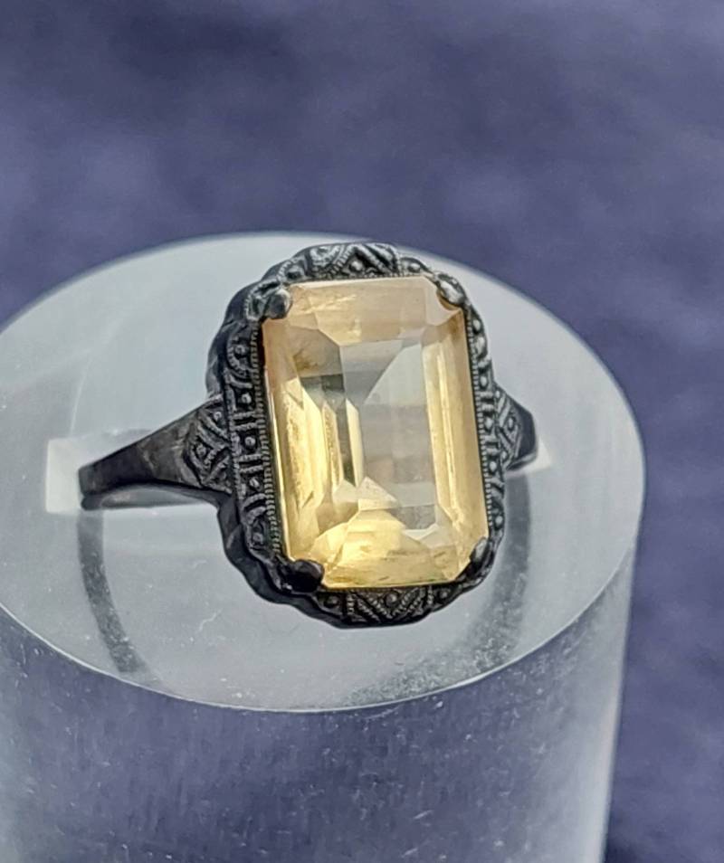 Gr 13 Antiker 835Er Silber Ring Gelber Geschliffener Stein Antiker Schmuck von SchmuckparadiesShop
