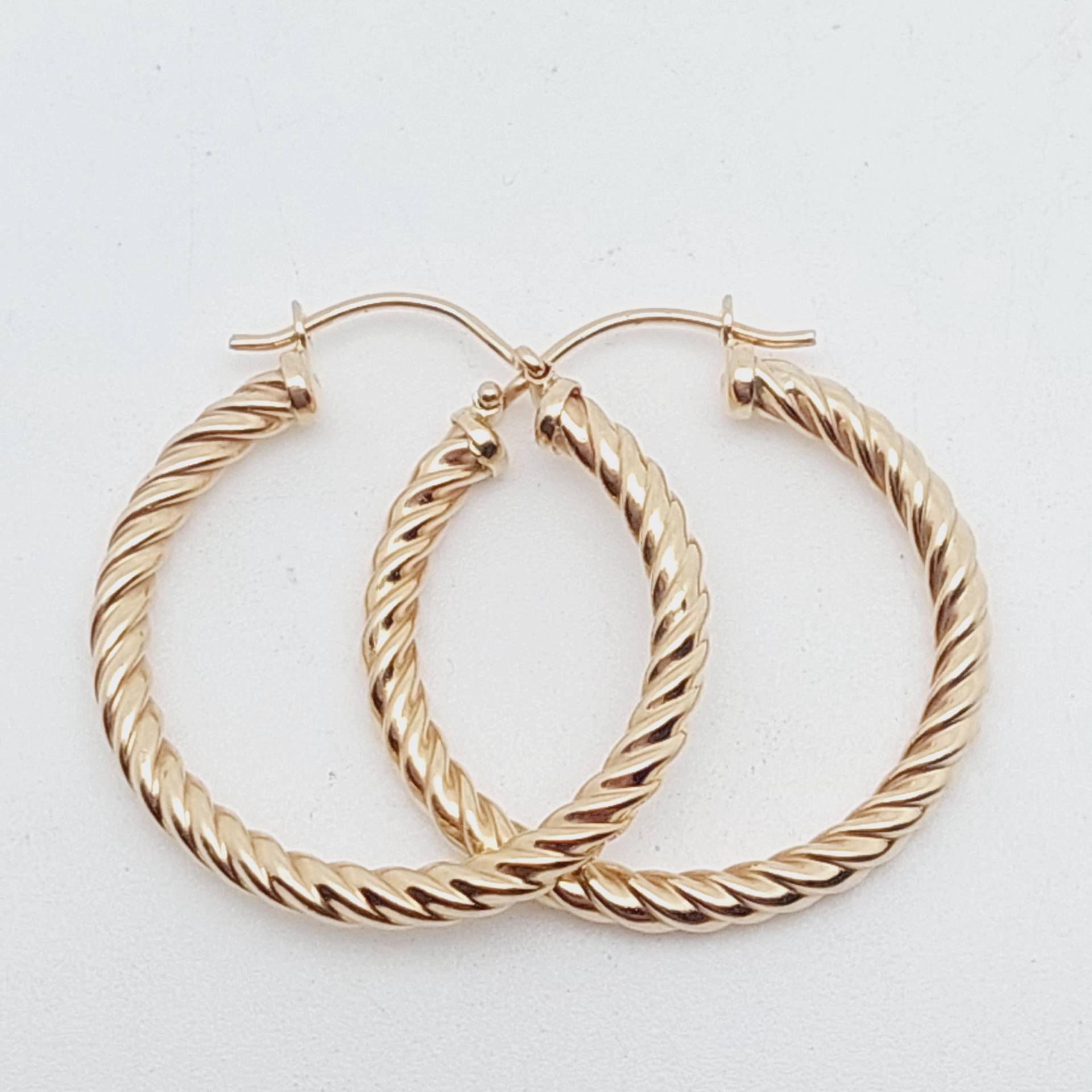 Moderne 585Er Gold Creolen 14 K Ohrringe Gedreht 2, 8 cm Geschenk Für Sie Exklusiv Hoop Hängeohrringe von SchmuckparadiesShop