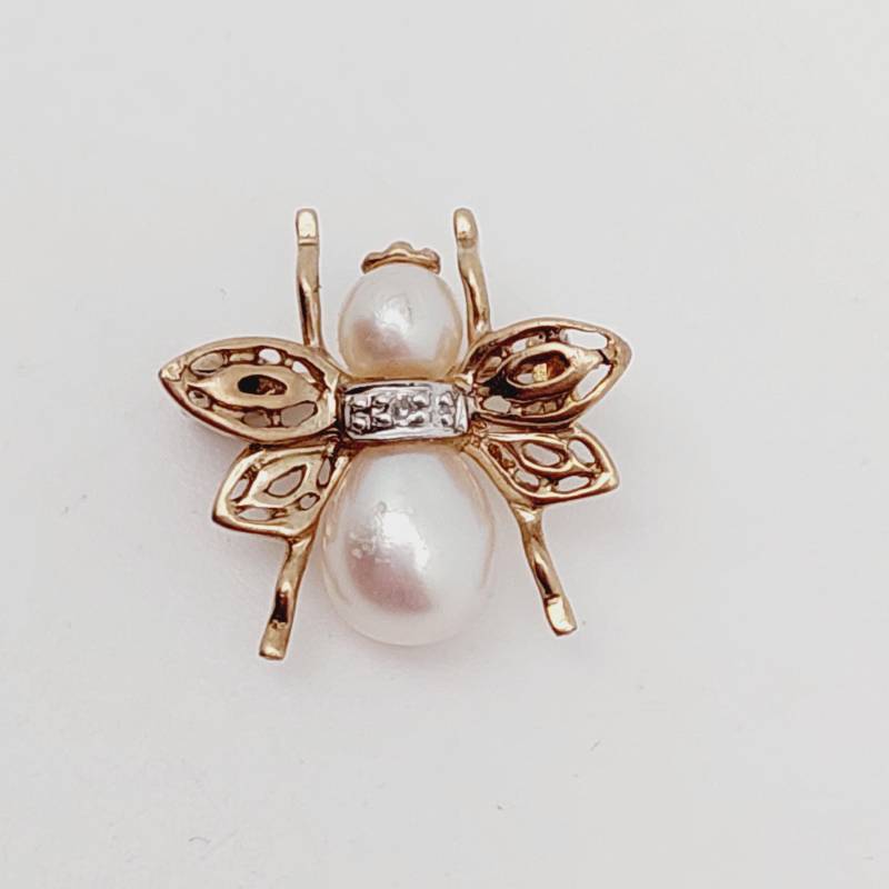 Schöne Antike 333Er Gold Brosche Schmetterling Mit Perlen Schöne Antike 333Er Gold Brosche Schmetterling Mit Perlen von SchmuckparadiesShop