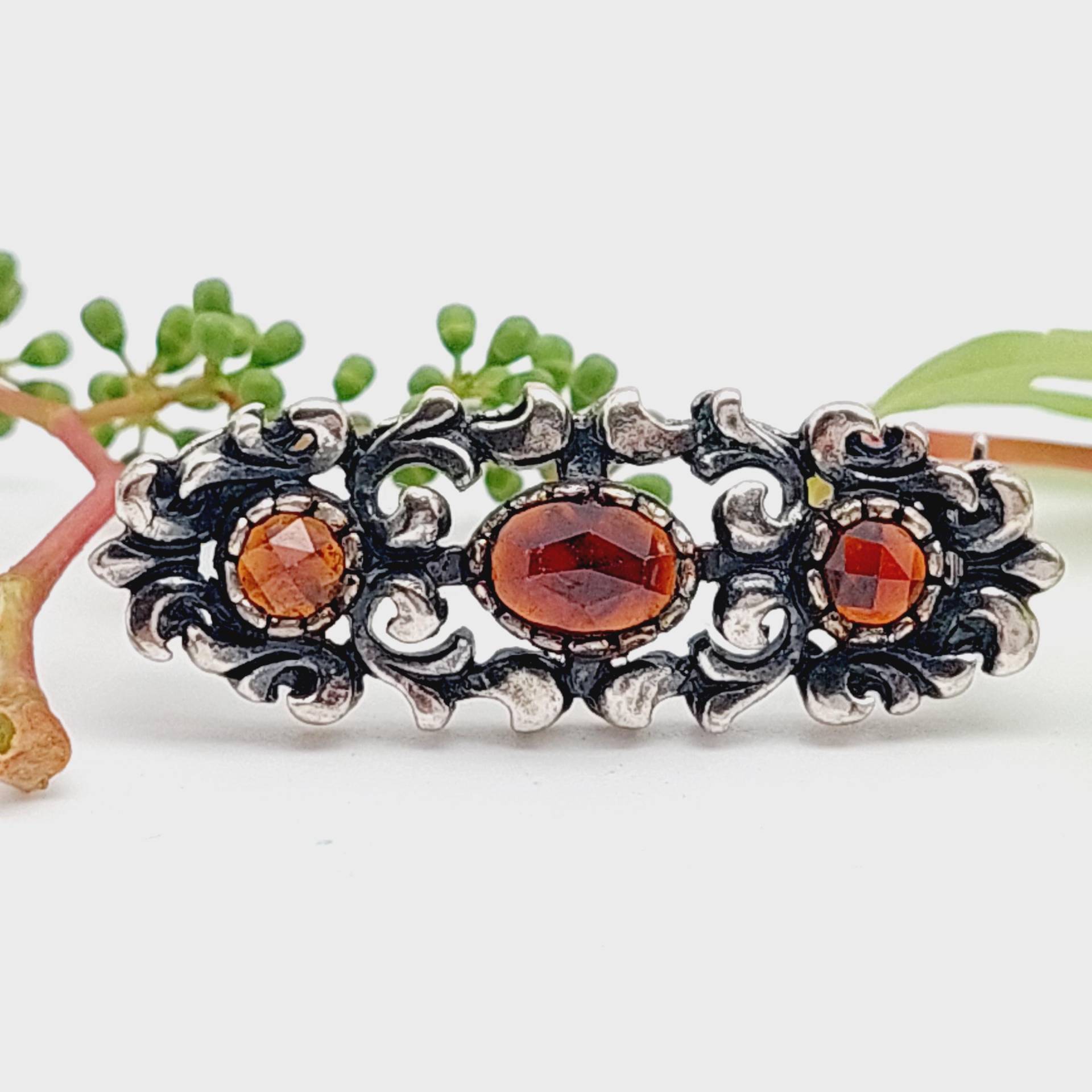 Schöne Antike 800Er Silber Stabbrosche Roter Granat Stein Brosche Trachtenschmuck Dirndl von SchmuckparadiesShop