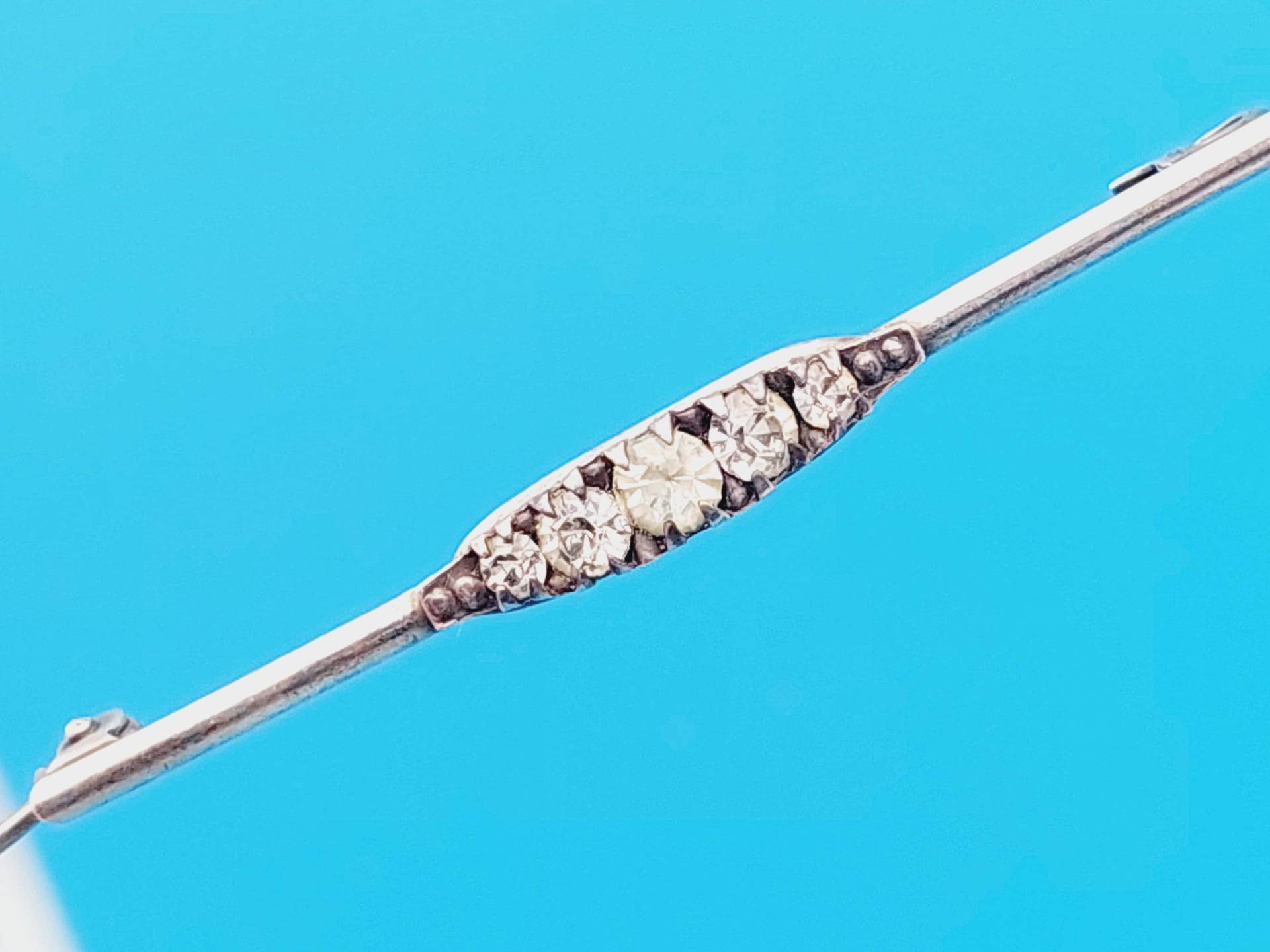 Schöne Antike 830Er Silber Stabbrosche Zirkonia Stein Brosche von SchmuckparadiesShop