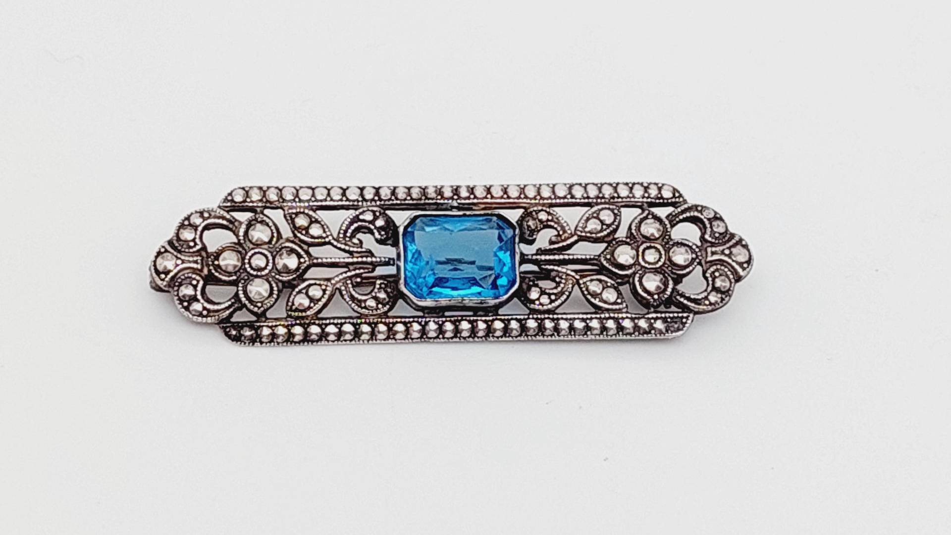Schöne Antike 835Er Silber Brosche Jugendstil Aquamarin Farbender Blauer Stein + Markasiten Schöne Antike 835Er Silber Brosche Jugendstil Aquamarin Farbender Blauer Stein + Markasiten von SchmuckparadiesShop