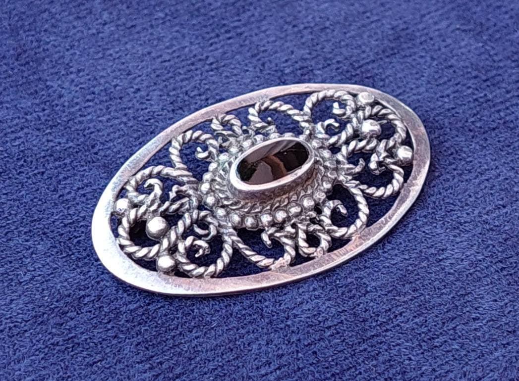 Schöne Antike 925Er Silber Brosche Jugendstil Schwarz Onyx von SchmuckparadiesShop