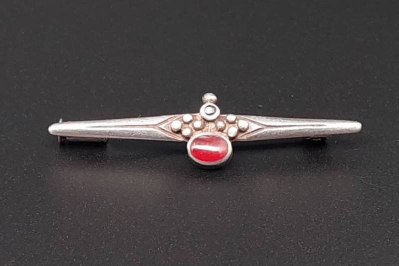 Schöne Antike 925Er Silber Stabbrosche Roter Stein Brosche von SchmuckparadiesShop