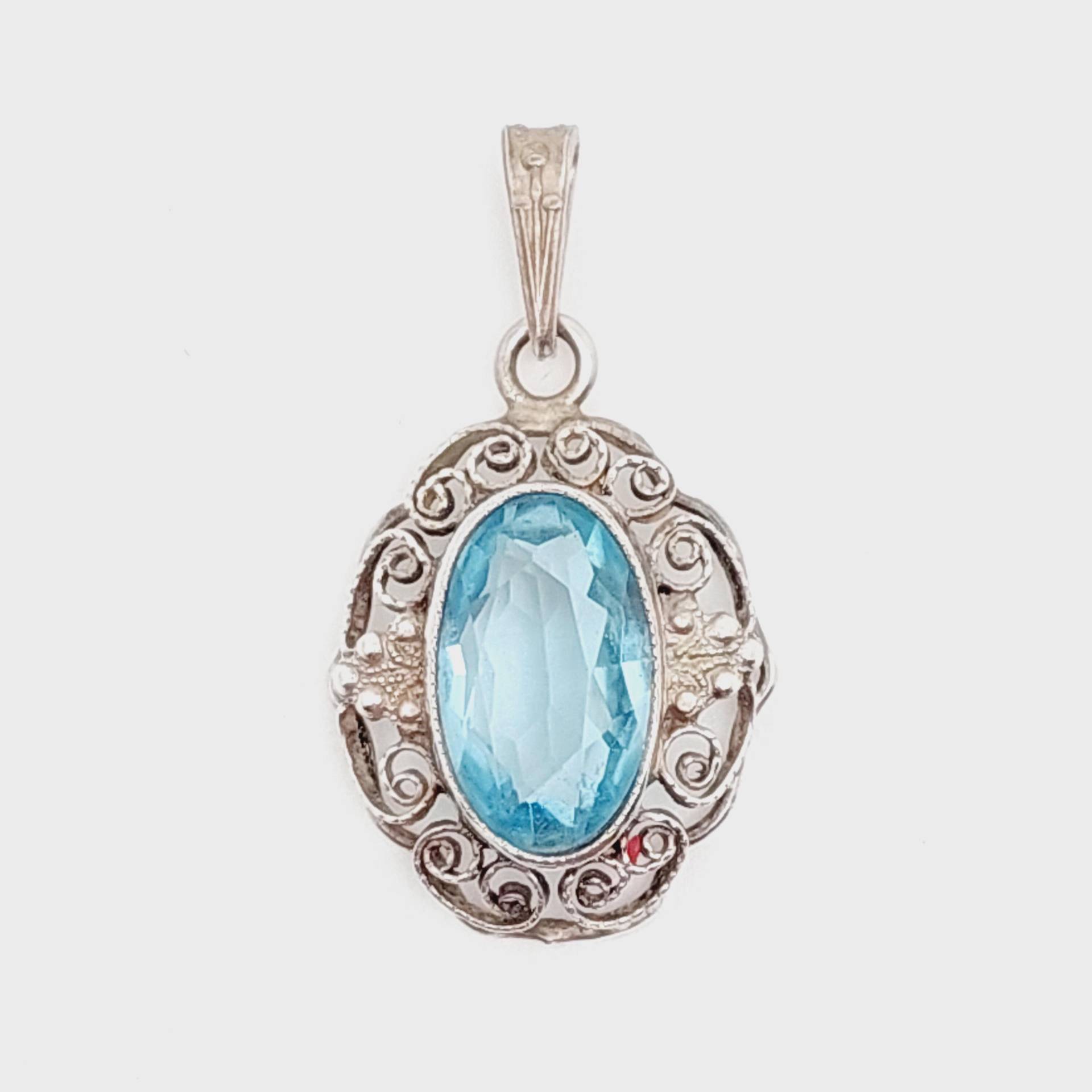 Sehr Schöner Antiker 835 Silber Anhänger Jugendstil Hellblau Geschliffener Stein Aquamarin Farbe Sehr Schöner Antiker 835 Silber Anhänger Jugendstil Hellblau Geschliffener Stein Aquamarin Farbe von SchmuckparadiesShop