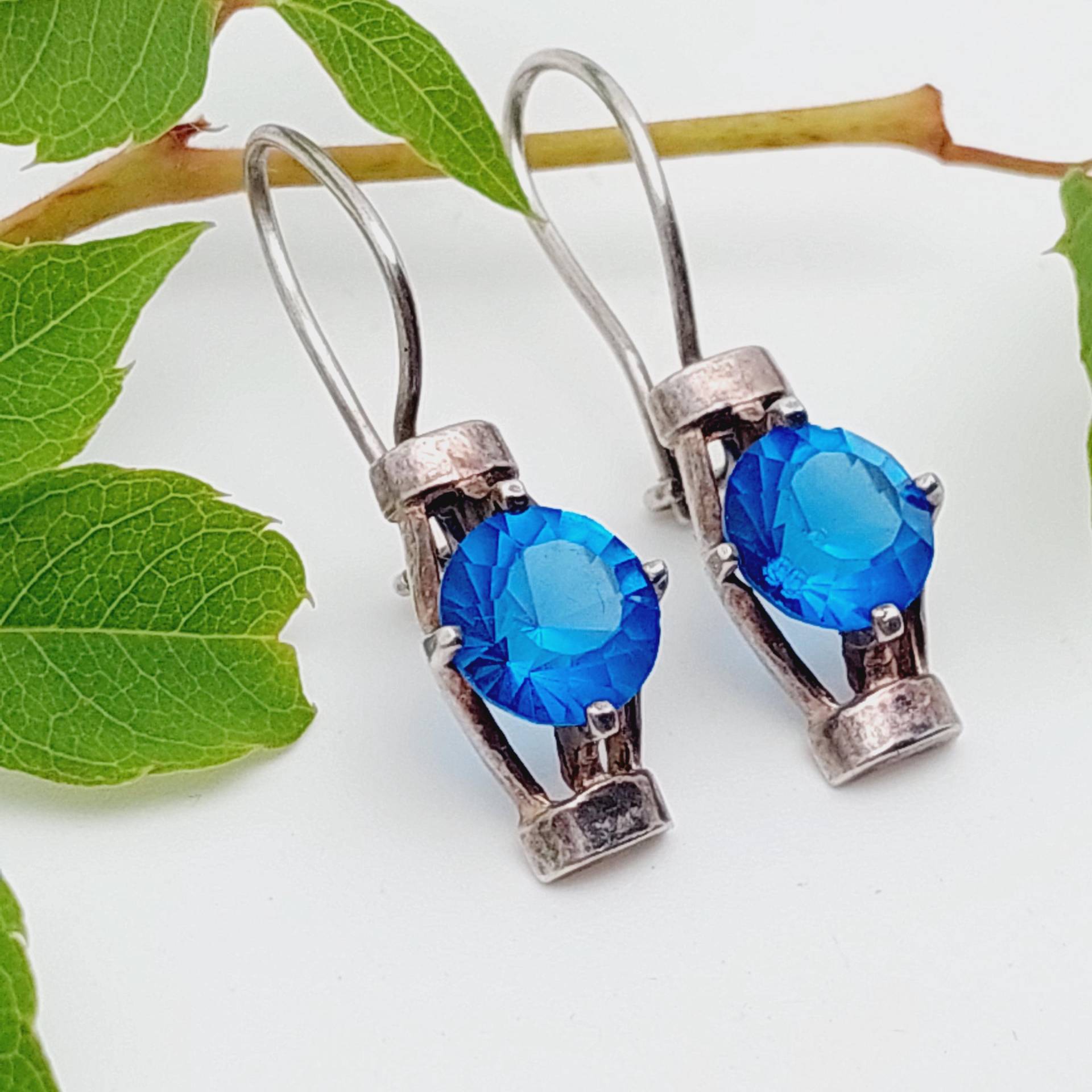Silberohrringe 925Er Silber Echtschmuck Ohrringe Mit Blauen Geschliffenen Steinen Silberohrringe 925Er Silber Echtschmuck Ohrringe Mit Blauen Geschliffenen Steinen von SchmuckparadiesShop