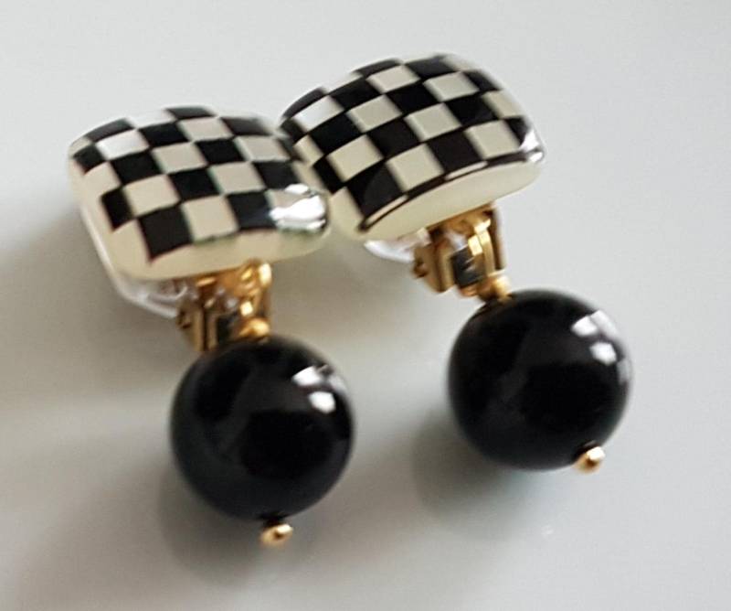 Ohrclips Clips Perlmutt Schwarze Onyx Perlen Silikonpolster Ohrclips Clips Perlmutt Schwarze Onyx Perlen Silikonpolster von Schmuckperle3000