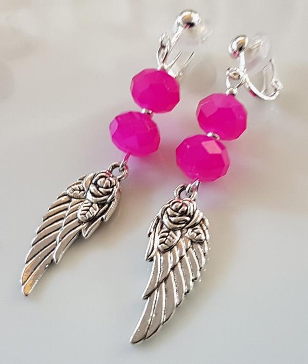 Ohrclips Engelsflügel Kristallperlen Pinkfarben Silikonpolster Ohrclips Engelsflügel Kristallperlen Pinkfarben Silikonpolster von Schmuckperle3000