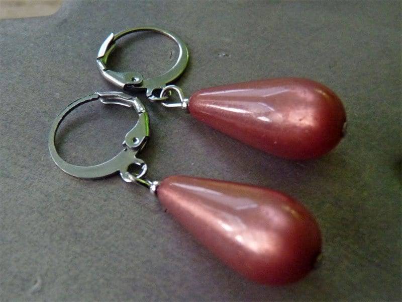 Hübsche Ohrhänger Tropfen" Dunkelrot von SchmuckstueckeShop