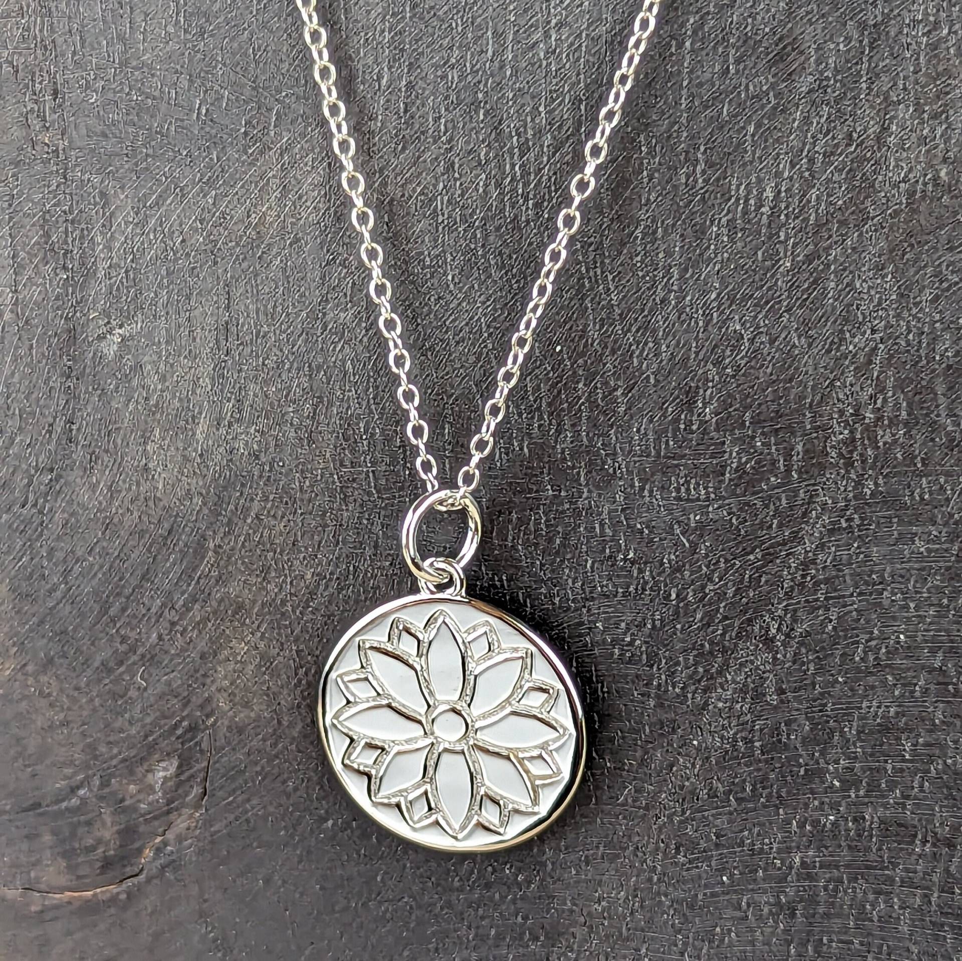 Halskette Lotusblume Blume Mandala in Sterlingsilber | Schmuckstyck - Silber Des Lebens von Schmuckstyck