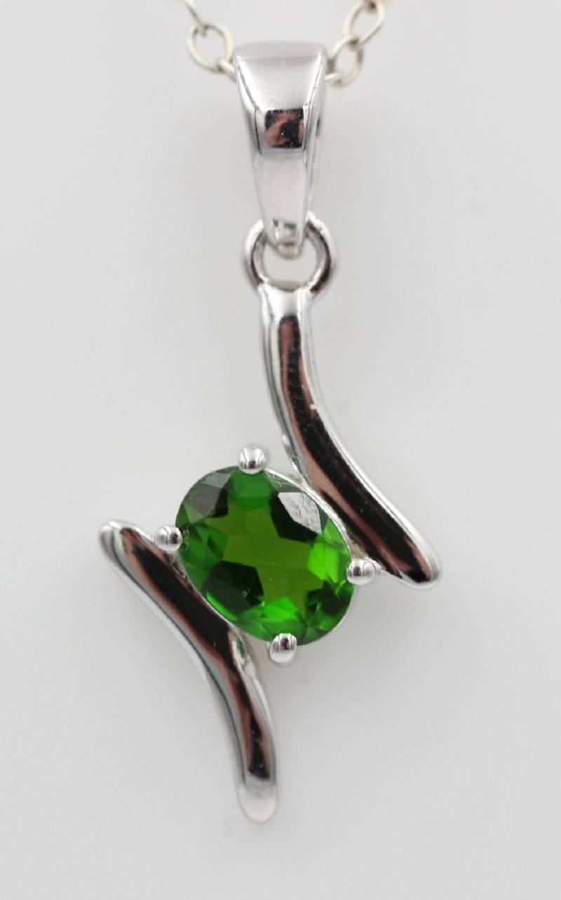 0, 72 Carat Chromdiopsid Anhänger 925 Silber Collier Kette Chrom Diopsid Schmuck von Schmucktime