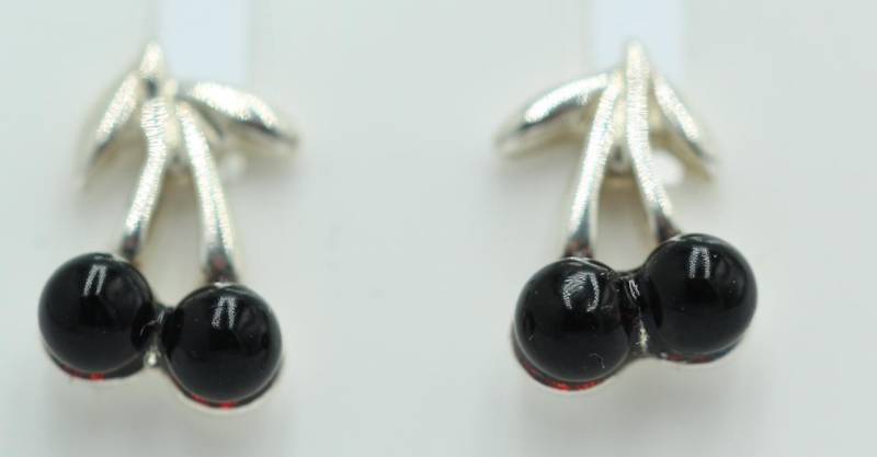 Bernstein Kirschen Ohrstecker 925 Sterling Silber Brauner Bernstein Kirschen Ohrstecker 925 Sterling Silber Brauner von Schmucktime