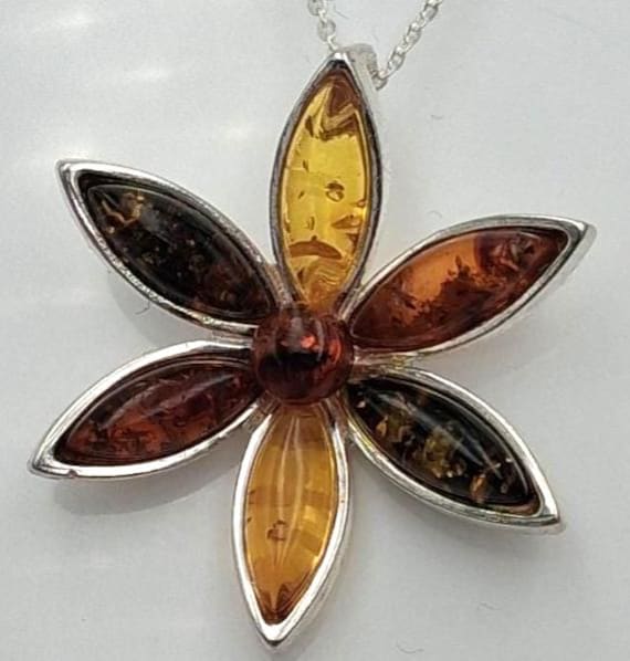 Blumen Anhänger 925 Silber Collier Kette Bernstein Aus Letland Drei Verschiedene Farben Von Dem Baltikum Edel von Schmucktime