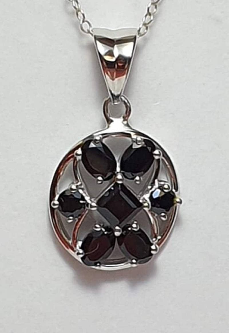 Design Pur 3, 9 Carat Schwarzer Spinell Anhanger 925 Silber Collier Kette Edel von Schmucktime