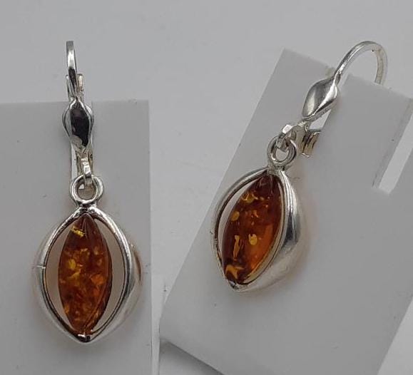 Designer Bernstein Ohrhänger 925 Silber Brauner Ohrring Designer Bernstein Ohrhänger 925 Silber Brauner Ohrring von Schmucktime