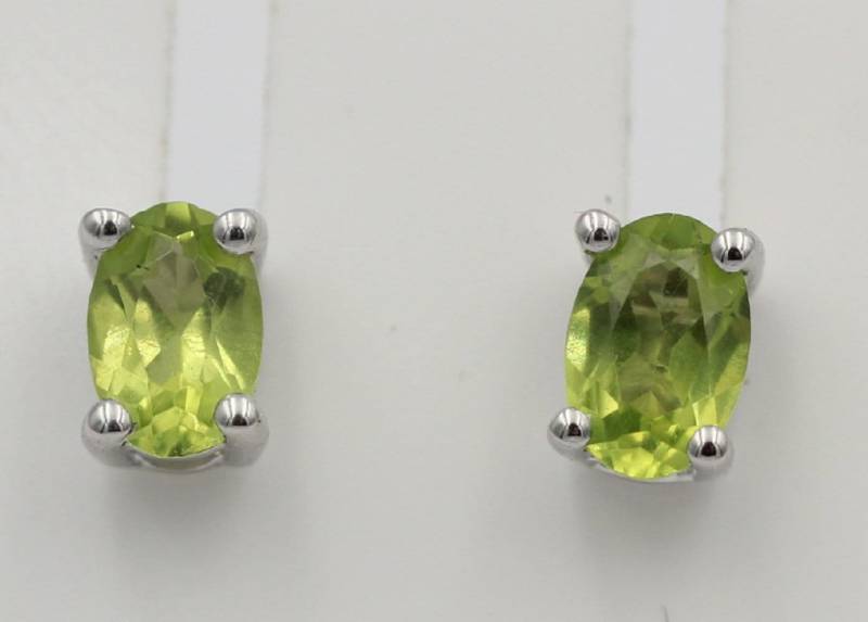 Edle 1, 0 Carat Peridot Ohrstecker 925 Silber Ohrring Ohrschmuck Olivin Top von Schmucktime