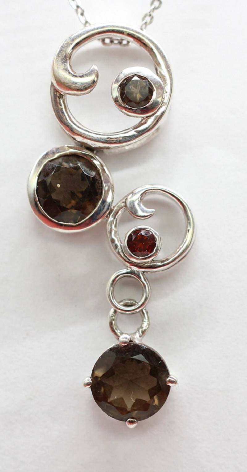 Edler 1, 7 Carat Rauchquarz Anhanger 925 Silber Collier Kette Rauchtopas Edelstein von Schmucktime