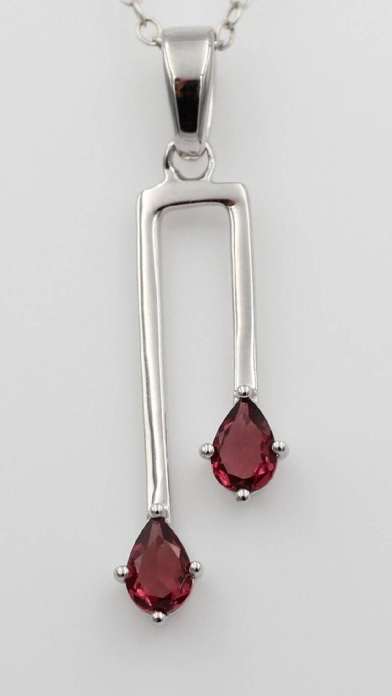 Moderner 0, 7 Carat Granat Anhänger Design 925 Silber Collier Kette Blutrot von Schmucktime